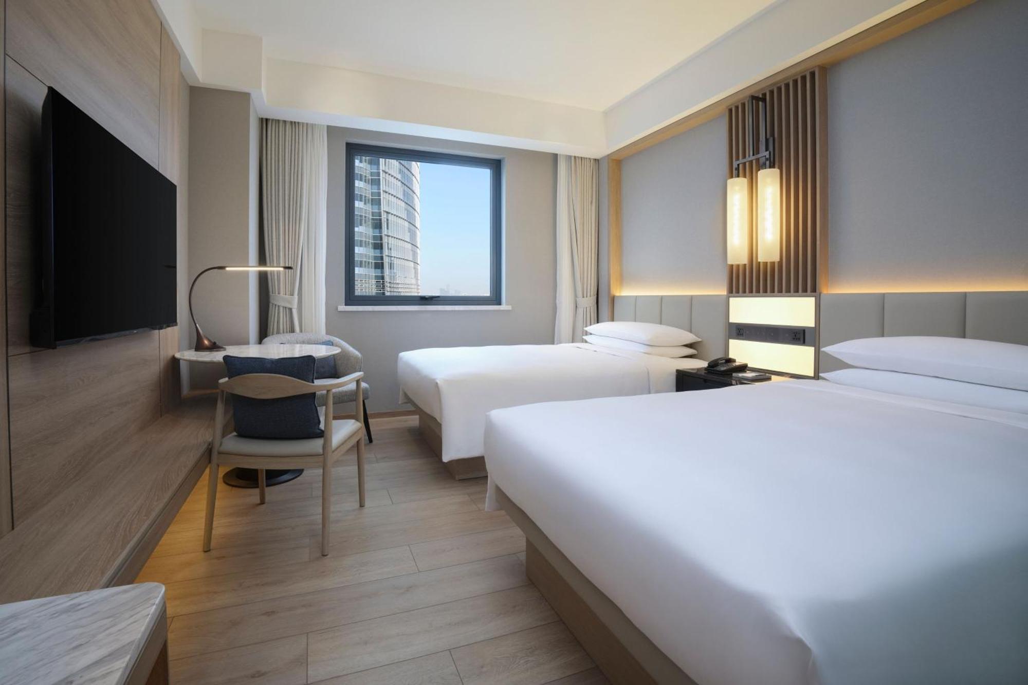 Courtyard By Marriott Shanghai Xujiahui Exterior photo