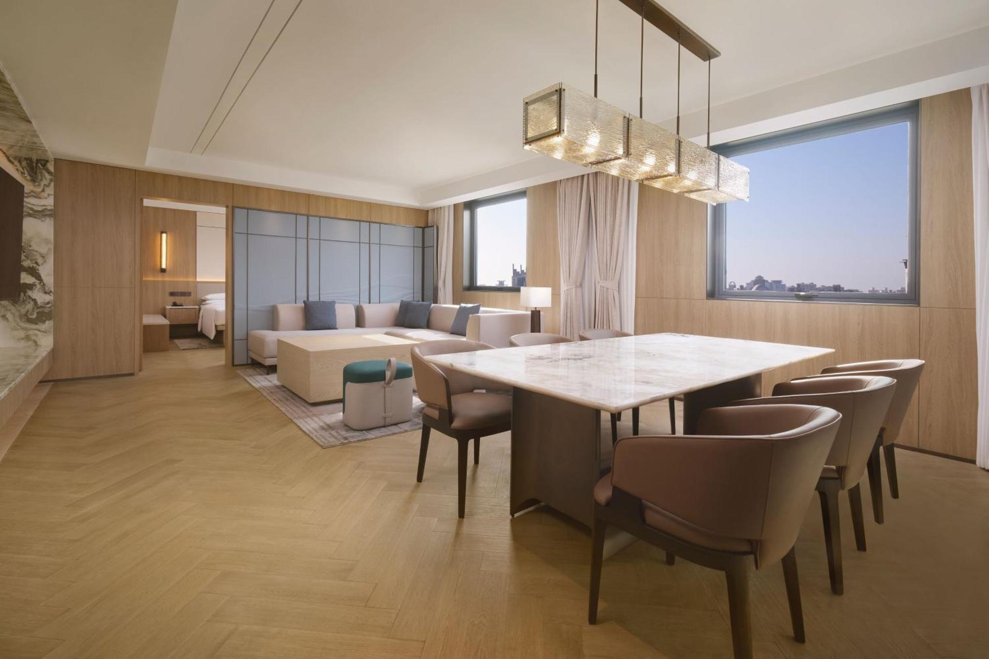 Courtyard By Marriott Shanghai Xujiahui Exterior photo