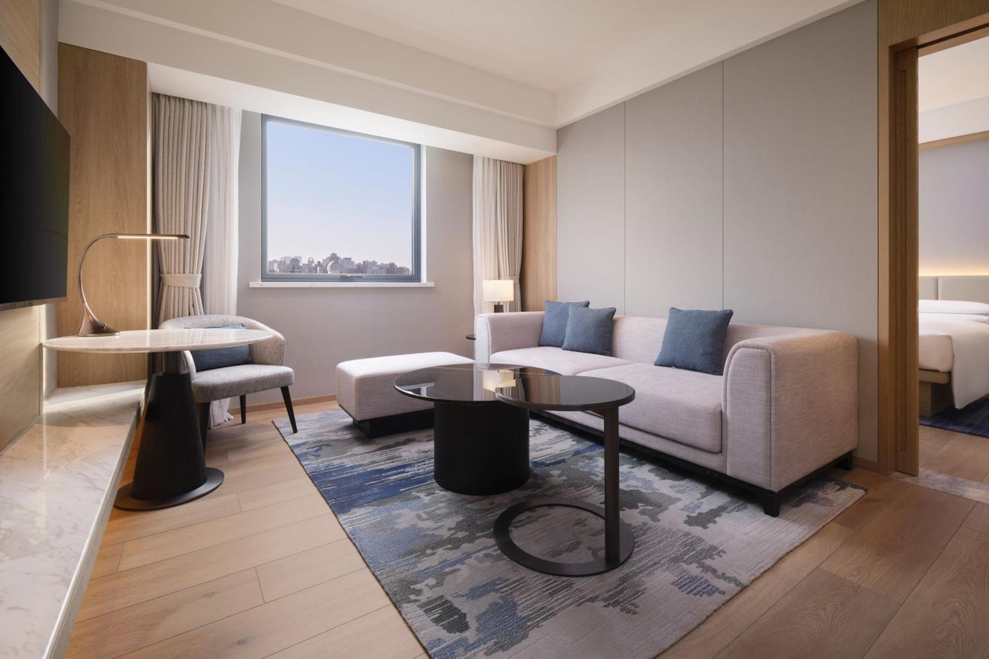 Courtyard By Marriott Shanghai Xujiahui Exterior photo