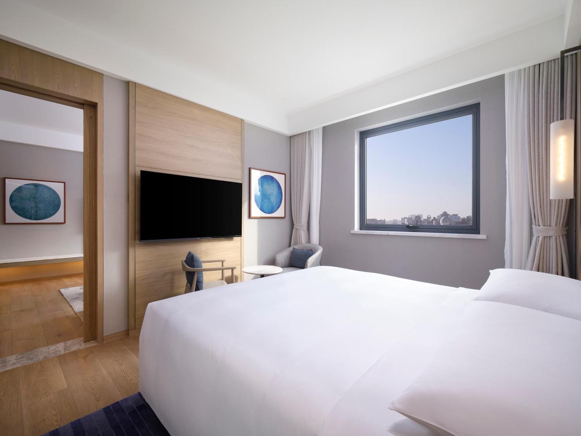 Courtyard By Marriott Shanghai Xujiahui Exterior photo