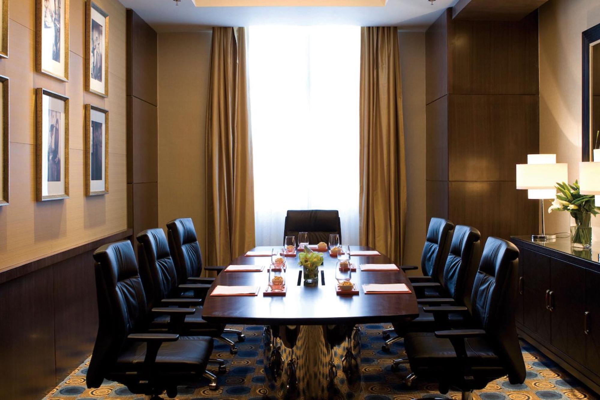 Courtyard By Marriott Shanghai Xujiahui Exterior photo