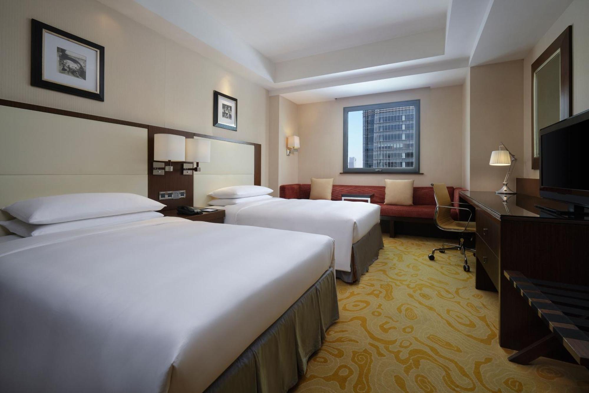 Courtyard By Marriott Shanghai Xujiahui Exterior photo
