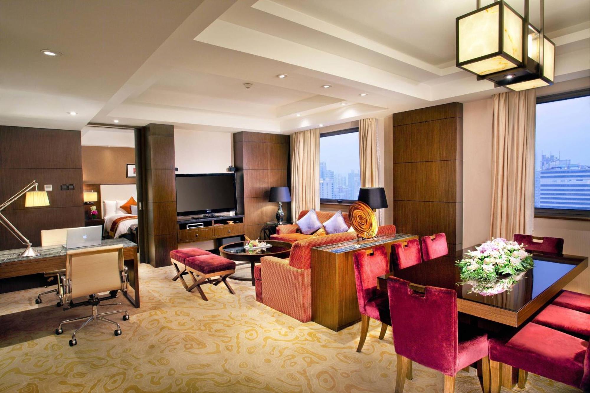 Courtyard By Marriott Shanghai Xujiahui Exterior photo