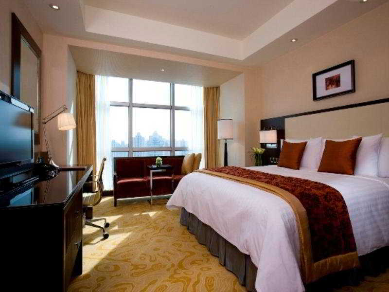 Courtyard By Marriott Shanghai Xujiahui Exterior photo